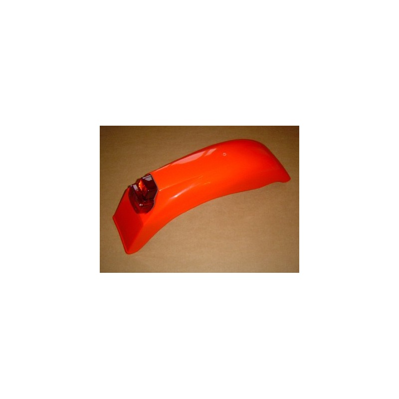 Rear Mudguard "Classic style" universal fit 125-500cc bikes, available in White/Yellow/Red 