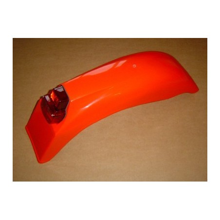 Rear Mudguard "Classic style" universal fit 125-500cc bikes, available in White/Yellow/Red 
